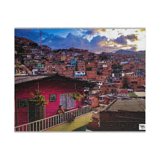 Old lady - Medellin, Colombia -  Puzzles