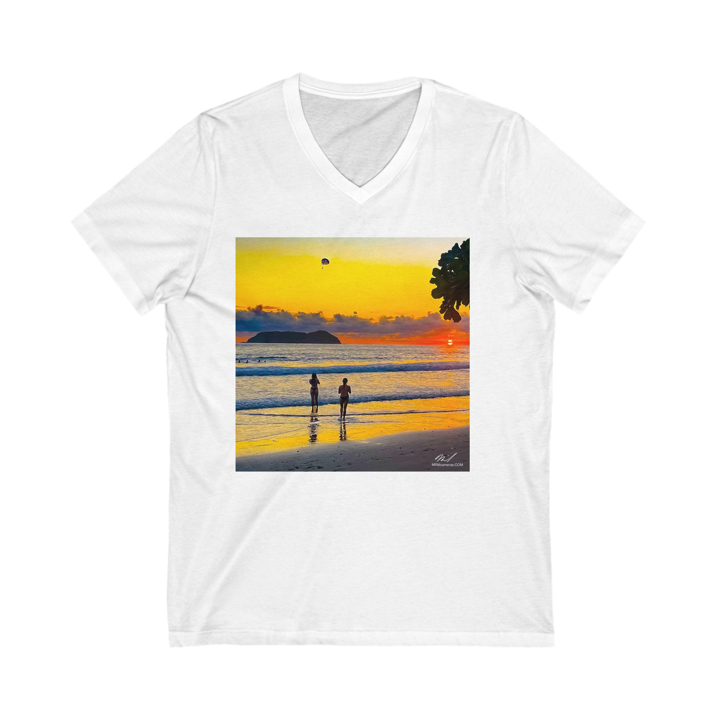 8. Costa Rica - Sundown at the beach - Puest de la playa - Playa - V-Neck